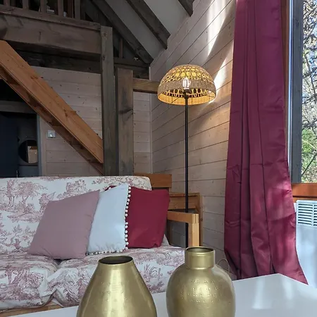 Grand Chene Avec Privatif Dağ evi Biron (Dordogne)